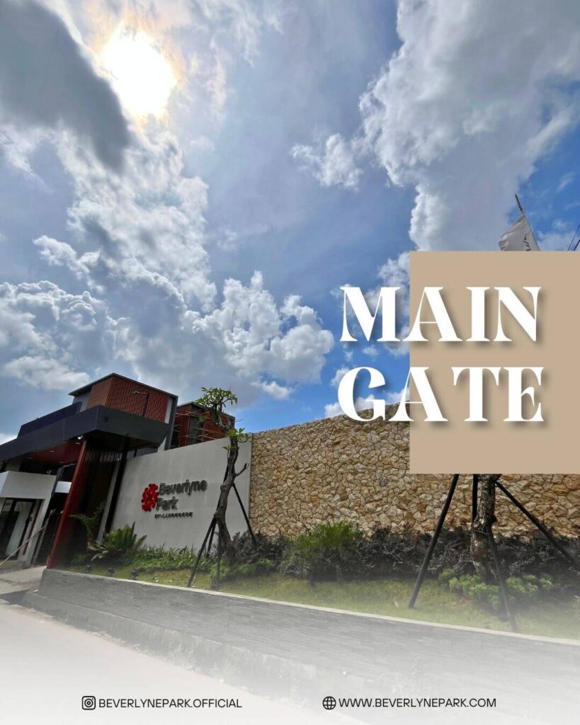 Main Gate Beverlyne Park